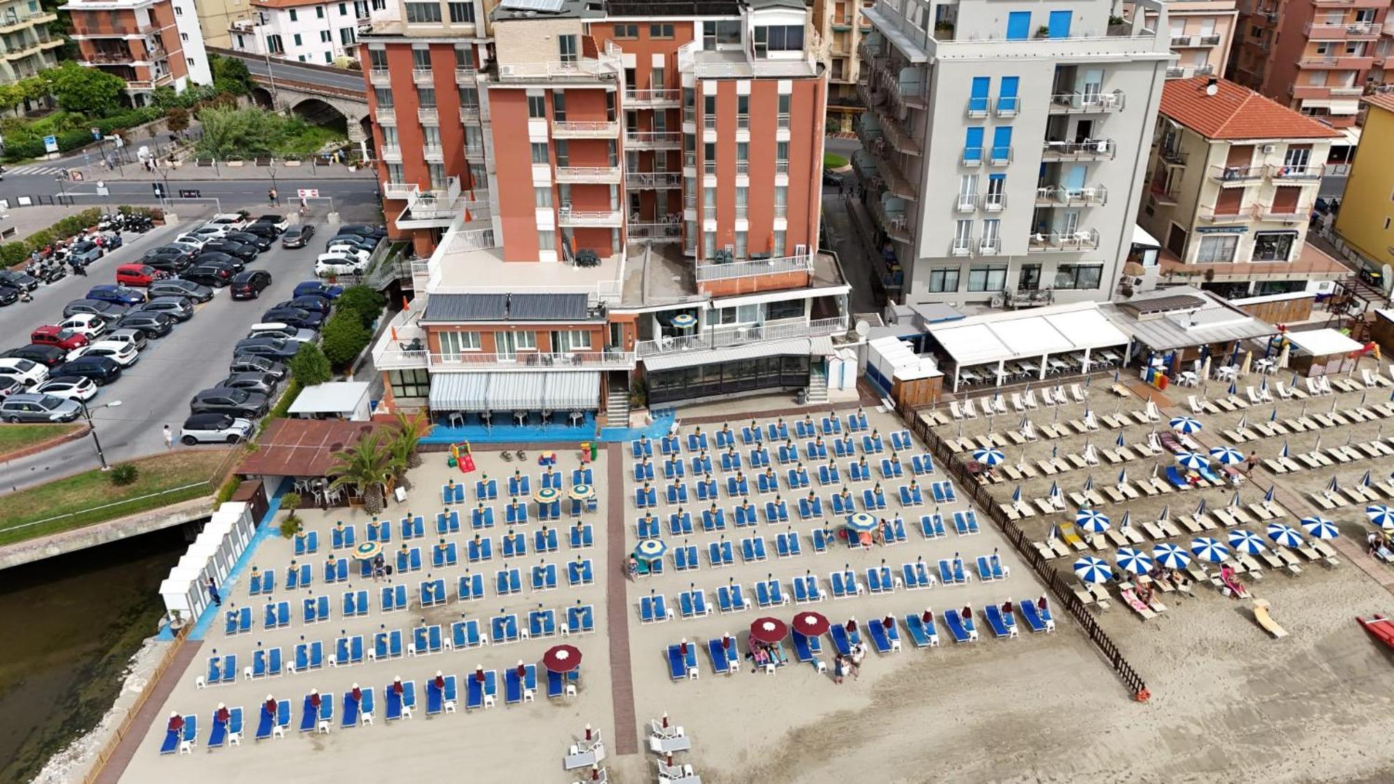 Hotel & Residence Stella Maris Pietra Ligure Exteriér fotografie